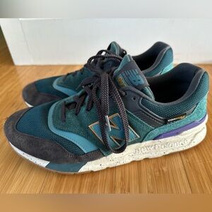 Men’s US 9.5 New Balance x J. Crew 997H Suede Teal Sneakers